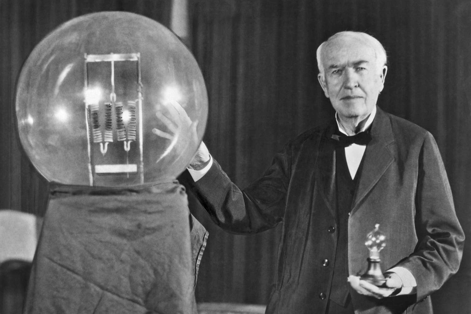 Picture of Thomas Edison with his Electric Light Bulb